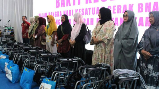Bakti Kesehatan dan Sosial Hari Bhayangkara ke-80, Polda Jambi Layani Ribuan Warga